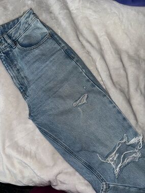 Light Wash Distressed Jeans